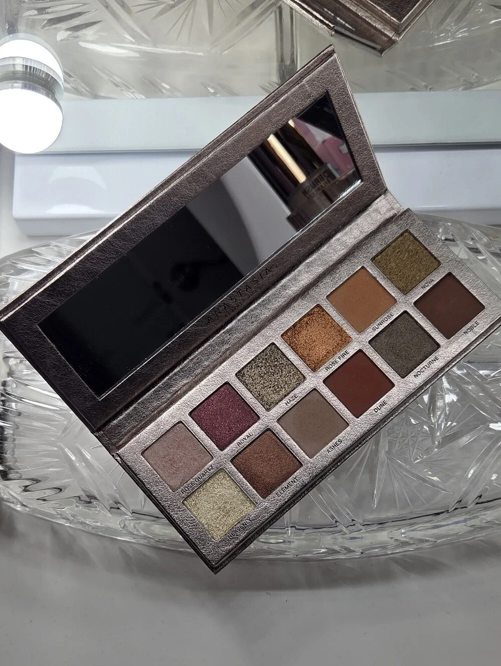 Anastasia Beverly Hills beverly tones